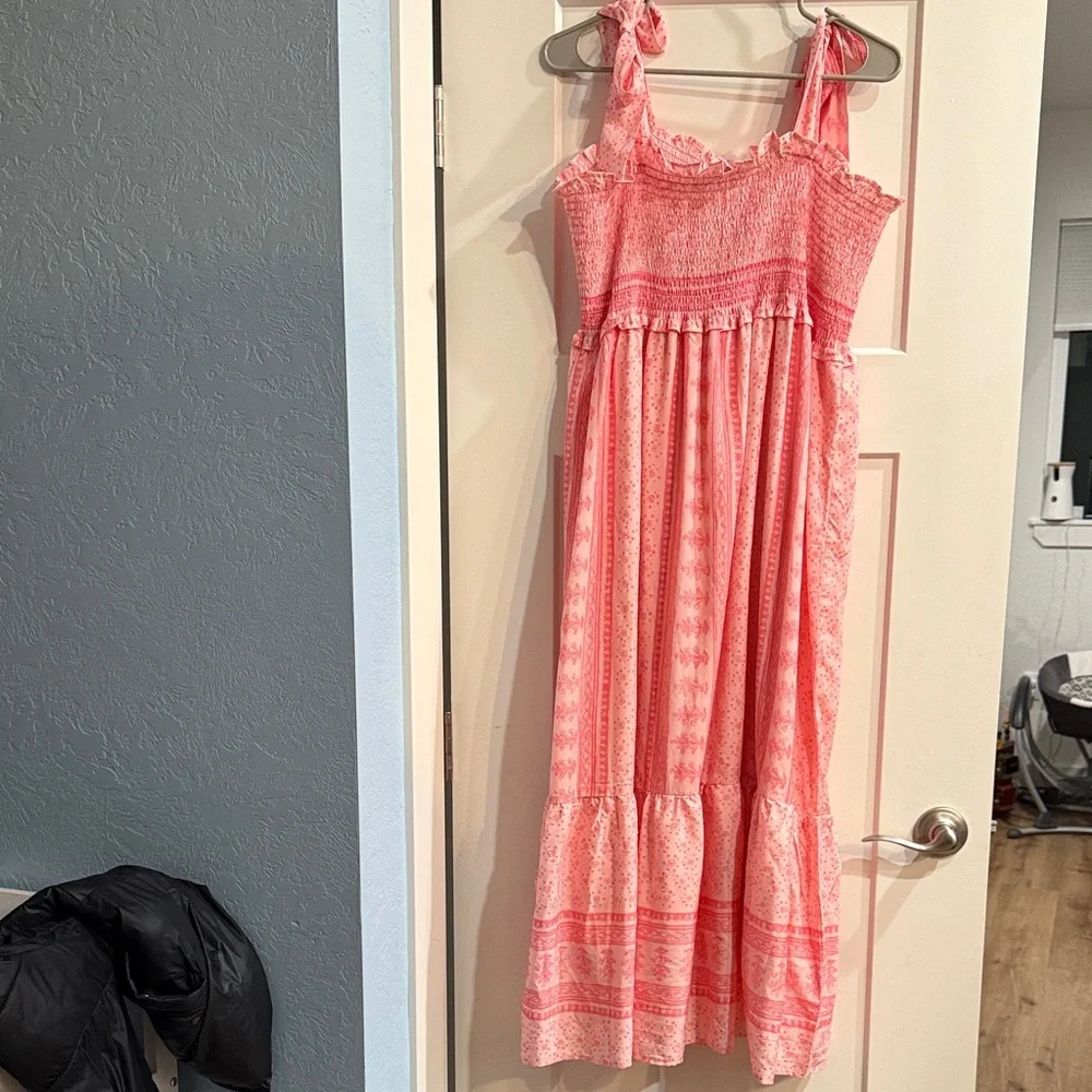Pink Sleeveless Maxi Dress - Picture 1 of 4